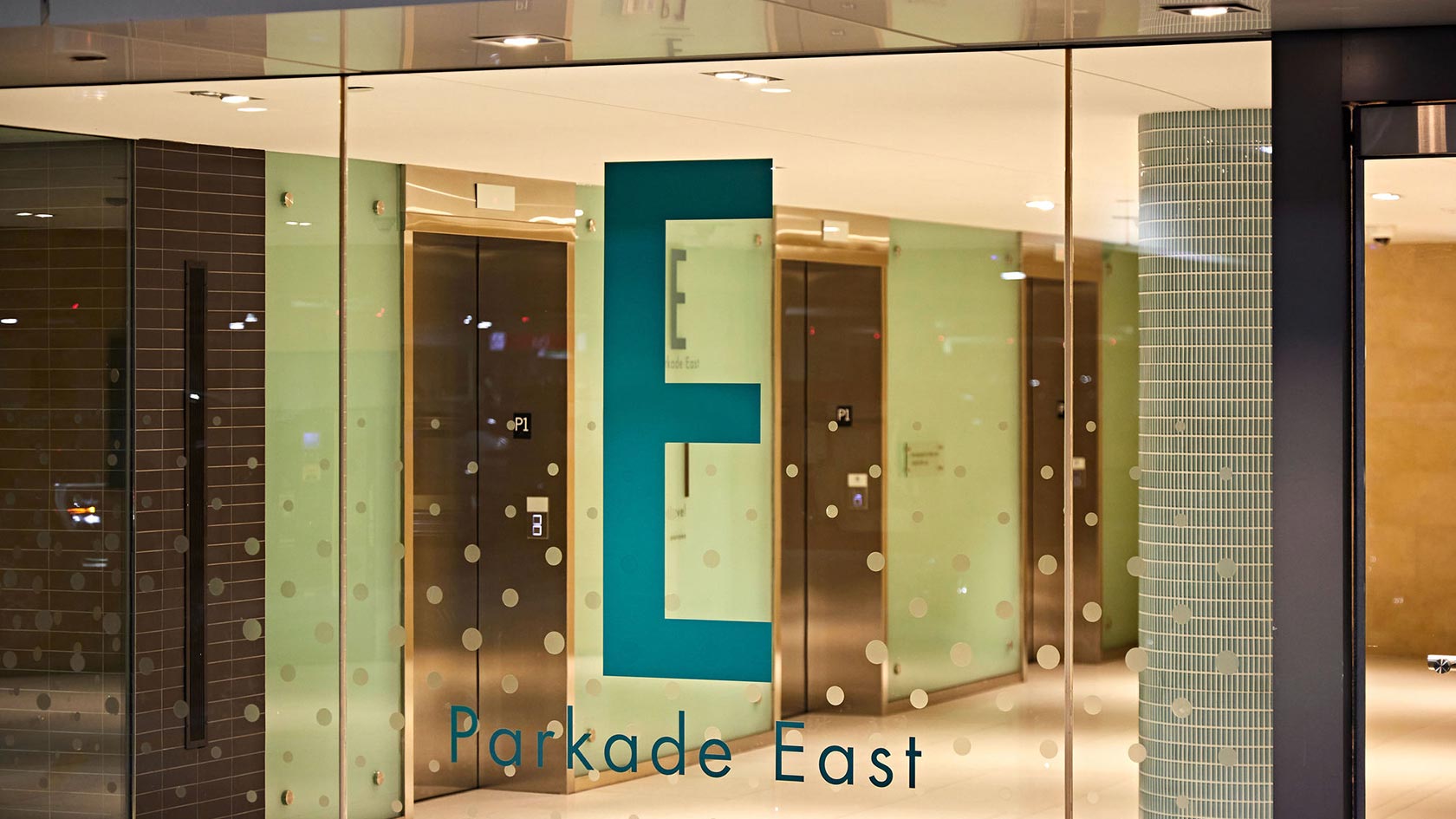 Yorkdale Shopping Centre| Kramer Design Associates