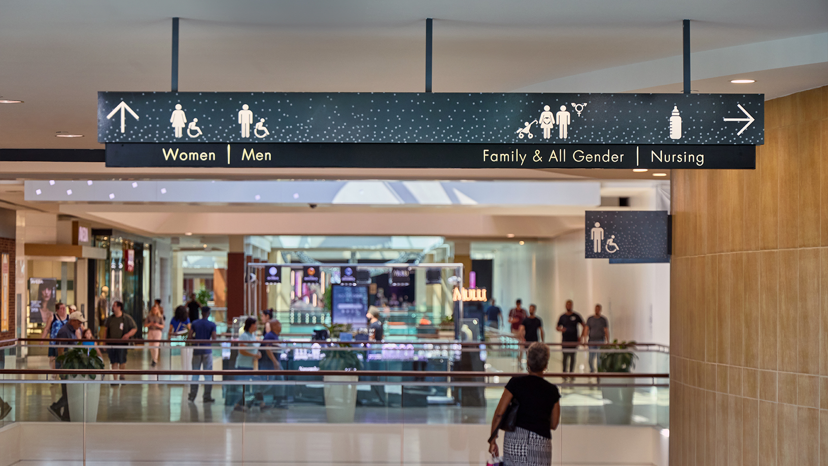 Square One Shopping Centre | Kramer Design Associates